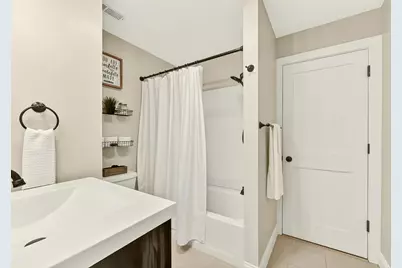 2537 Lisa Lane NE, Rochester, MN 55906 - Photo 38