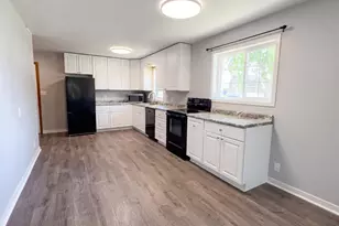104 Oak St W, Rose Creek, MN 55970 - Photo 2