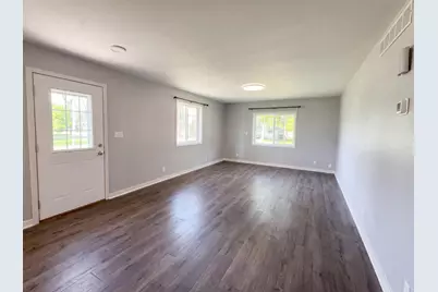 104 Oak Street W, Rose Creek, MN 55970 - Photo 6