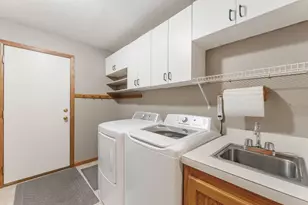 404 Minnesota Ave, Roseville, MN 55113 - Photo 22