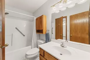 404 Minnesota Ave, Roseville, MN 55113 - Photo 20