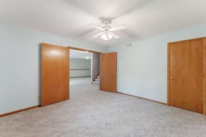 404 Minnesota Avenue, Roseville, MN 55113 - Photo 24