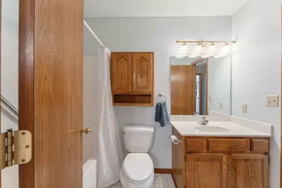 404 Minnesota Avenue, Roseville, MN 55113 - Photo 20