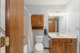 404 Minnesota Ave, Roseville, MN 55113 - Photo 20