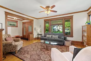 1028 Ashland Ave, Saint Paul, MN 55104 - Photo 30