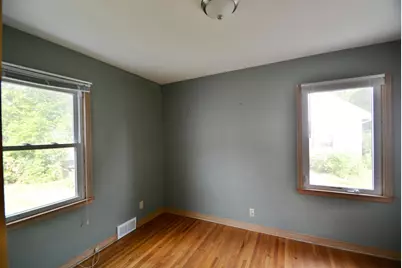 4522 Chatham Road NE, Columbia Heights, MN 55421 - Photo 14