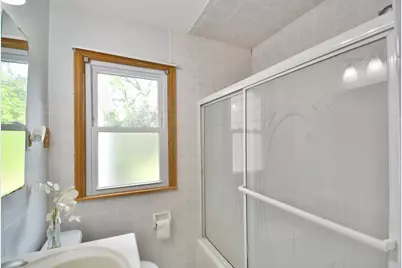 4522 Chatham Road NE, Columbia Heights, MN 55421 - Photo 12