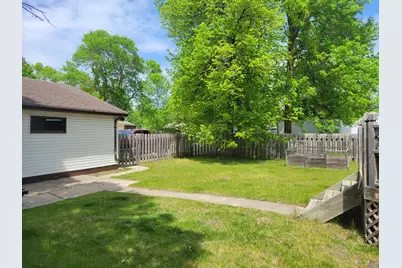 425 Spruce Avenue S, Thief River Falls, MN 56701 - Photo 20