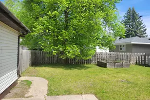 425 Spruce Ave S, Thief River Falls, MN 56701 - Photo 22