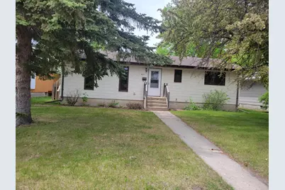 425 Spruce Avenue S, Thief River Falls, MN 56701 - Photo 24