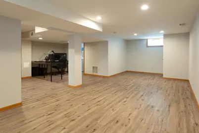 5248 Camden Avenue N, Minneapolis, MN 55430 - Photo 16