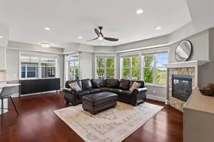 1171 Gallery Ln, Chaska, MN 55318 - Photo 10