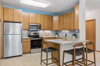 9225 Medicine Lake Road #205B, Golden Valley, MN 55427 - Photo 12