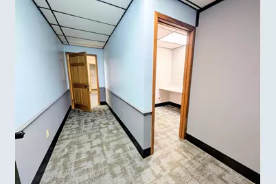 2308 S Broadway Street #2D, Alexandria, MN 56308 - Photo 8