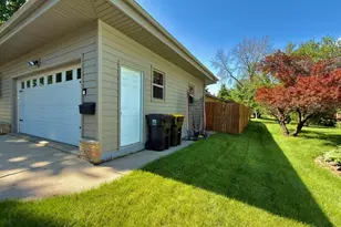 979 S Prairie Ave, Fairmont, MN 56031 - Photo 50