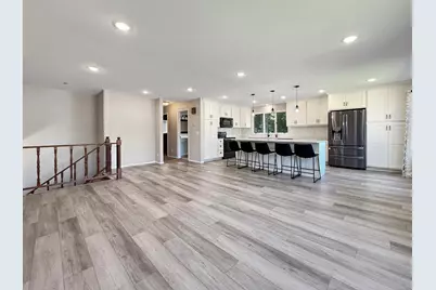 513 E Ciro Street, Truman, MN 56088 - Photo 4