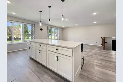 513 E Ciro Street, Truman, MN 56088 - Photo 10