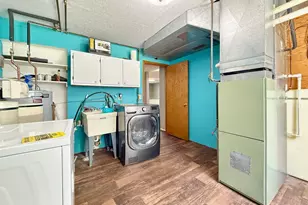 513 E Ciro St, Truman, MN 56088 - Photo 26