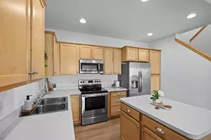 11286 Baltimore St NE, Blaine, MN 55449 - Photo 10