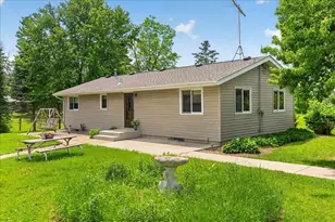8625 Burr Oak Ln, Maple Plain, MN 55359 - Photo 2