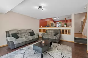 623 35th St W, Hastings, MN 55033 - Photo 8