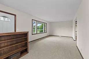 4850 Zane Ave N, Crystal, MN 55429 - Photo 10
