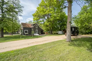 100 N Broadway, New York Mills, MN 56567 - Photo 2