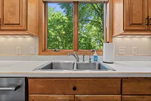 12852 Essex Way, Apple Valley, MN 55124 - Photo 32
