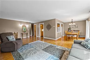 5233 W 105th St, Bloomington, MN 55437 - Photo 8