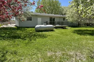 8215 292nd St E, Randolph, MN 55065 - Photo 6