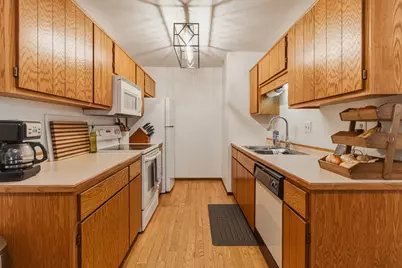 1907 29th Avenue S, Fargo,  58103 - Photo 8