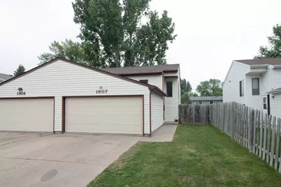 1907 29th Avenue S, Fargo,  58103 - Photo 2