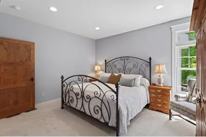 94 Neptune Street, Mahtomedi, MN 55115 - Photo 34