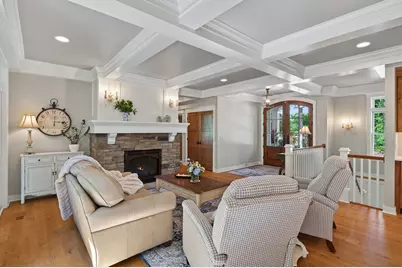 94 Neptune Street, Mahtomedi, MN 55115 - Photo 18