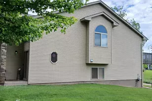 9180 Orchard Cir, Monticello, MN 55362 - Photo 2