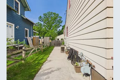 421 Raymond Avenue NE, Saint Cloud, MN 56304 - Photo 4