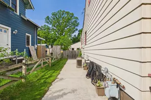421 Raymond Ave NE, Saint Cloud, MN 56304 - Photo 4