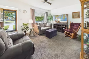421 Raymond Ave NE, Saint Cloud, MN 56304 - Photo 16