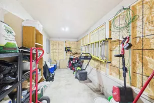 421 Raymond Ave NE, Saint Cloud, MN 56304 - Photo 14