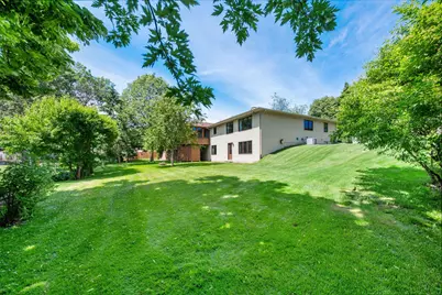 3653 Grenadier Trail N, Oakdale, MN 55128 - Photo 48