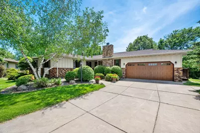 3653 Grenadier Trail N, Oakdale, MN 55128 - Photo 4