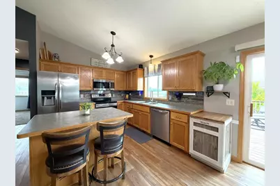 1503 Park View Lane NE, Sauk Rapids, MN 56379 - Photo 2