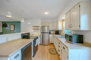 102 Robertson Dr NW, Bemidji, MN 56601 - Photo 6