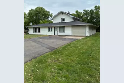 1121 W 6th Street, Graceville, MN 56240 - Photo 2