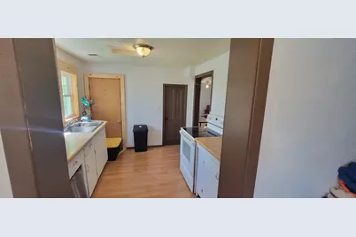 320 8th Street SE #B, Staples, MN 56479 - Photo 10