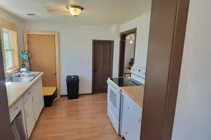 320 8th St SE, Staples, MN 56479 - Photo 10