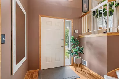 10283 Lee Drive, Eden Prairie, MN 55347 - Photo 2