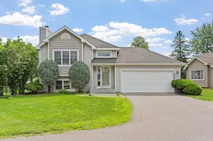 10283 Lee Dr, Eden Prairie, MN 55347 - Photo 1
