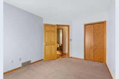 10283 Lee Drive, Eden Prairie, MN 55347 - Photo 14