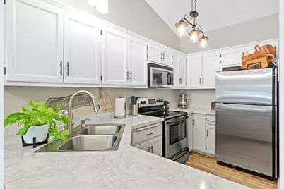 617 86th Lane NW, Coon Rapids, MN 55433 - Photo 6